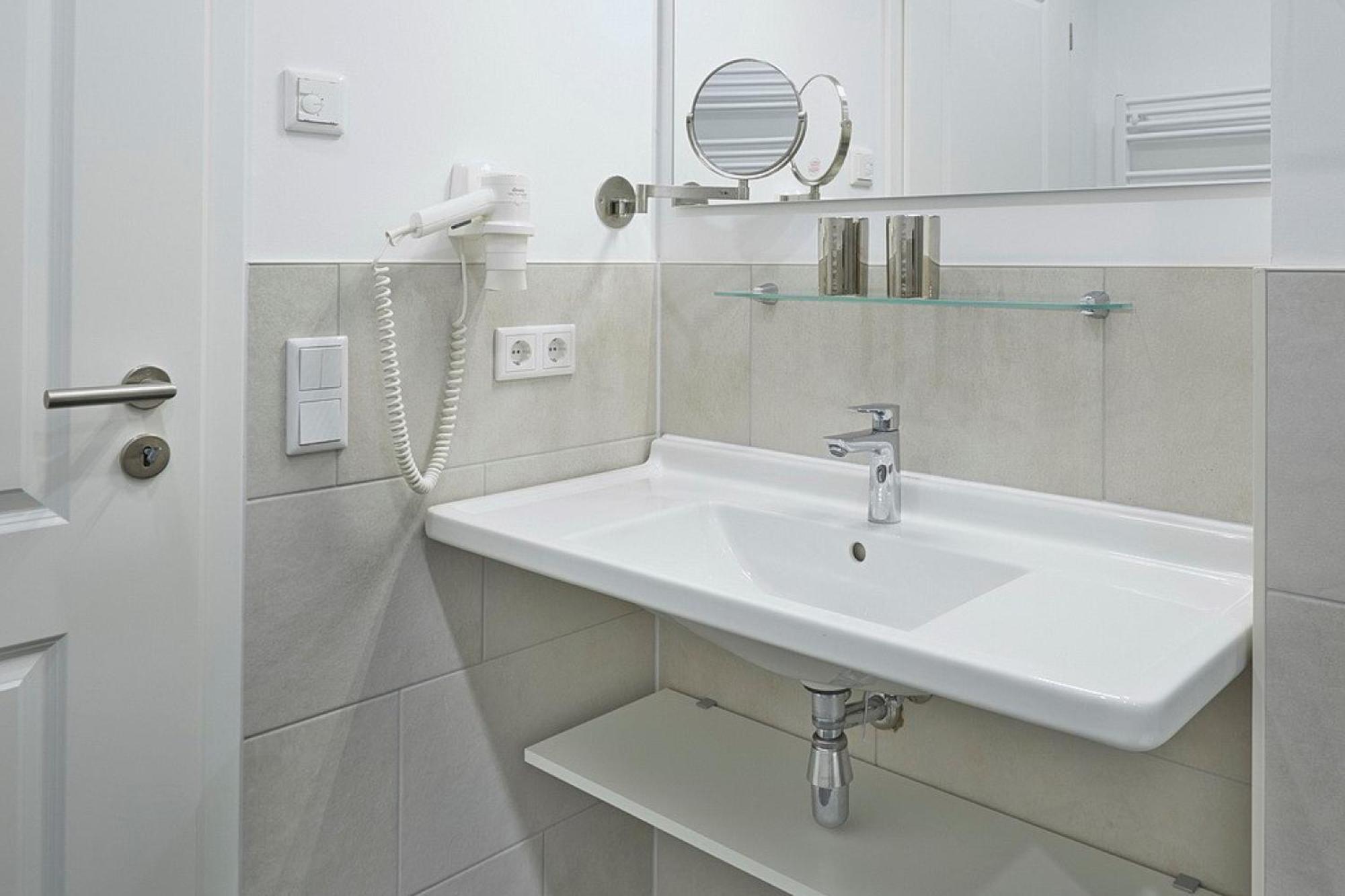 Aparthotel Waterkant Suites - Fewos Am Meer Mit Spa 보르게렌데레트비슈 외부 사진