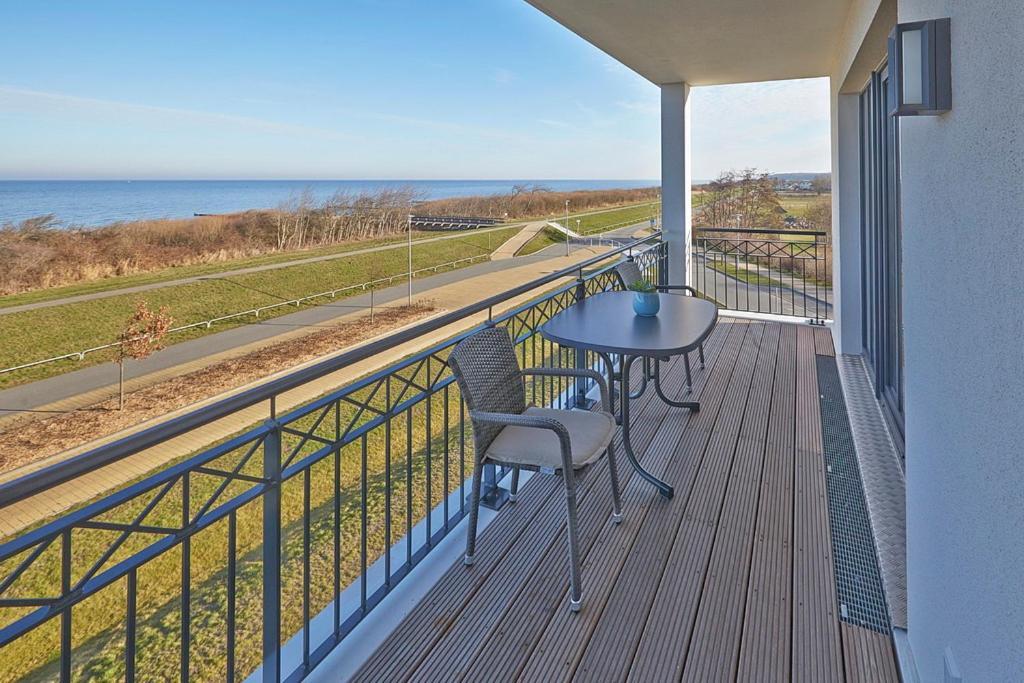 Aparthotel Waterkant Suites - Fewos Am Meer Mit Spa 보르게렌데레트비슈 객실 사진